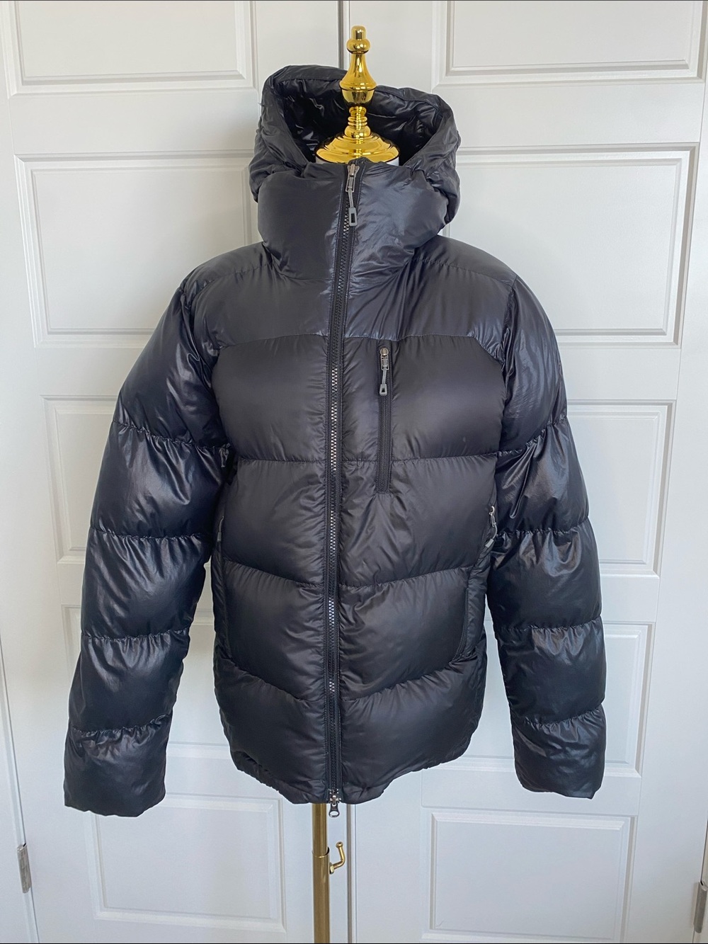 Patagonia Fitz Roy Down Parka Menās XS Black 800 Fill Down Hooded 84570